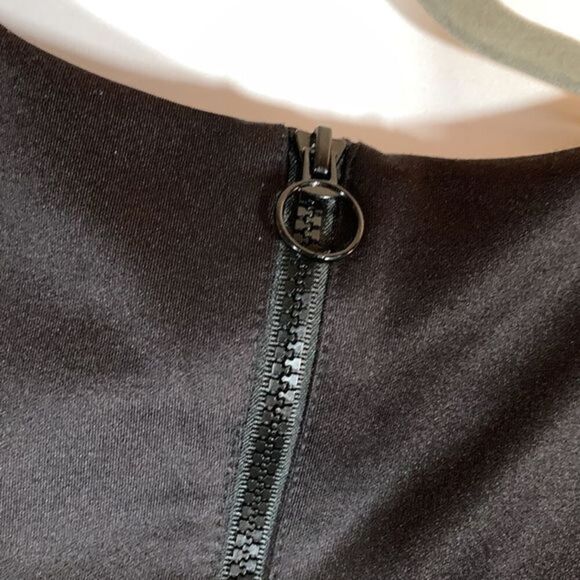 Topshop Black and Blue Stripe Zip-Up Back Mini Dress - Picture 7 of 7